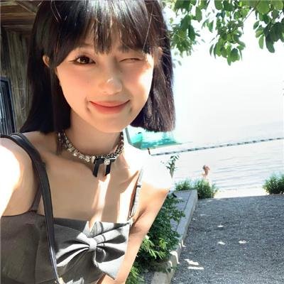 女孩坏坏